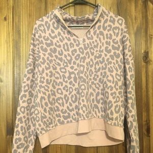 Women’s Leopard Sweatshirt/Pullover